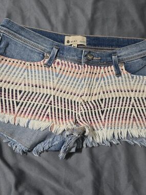 Roxy Jean Shorts Size 3 / 26 Aztec Embroidered Frayed Hem Shortie Denim Blue
